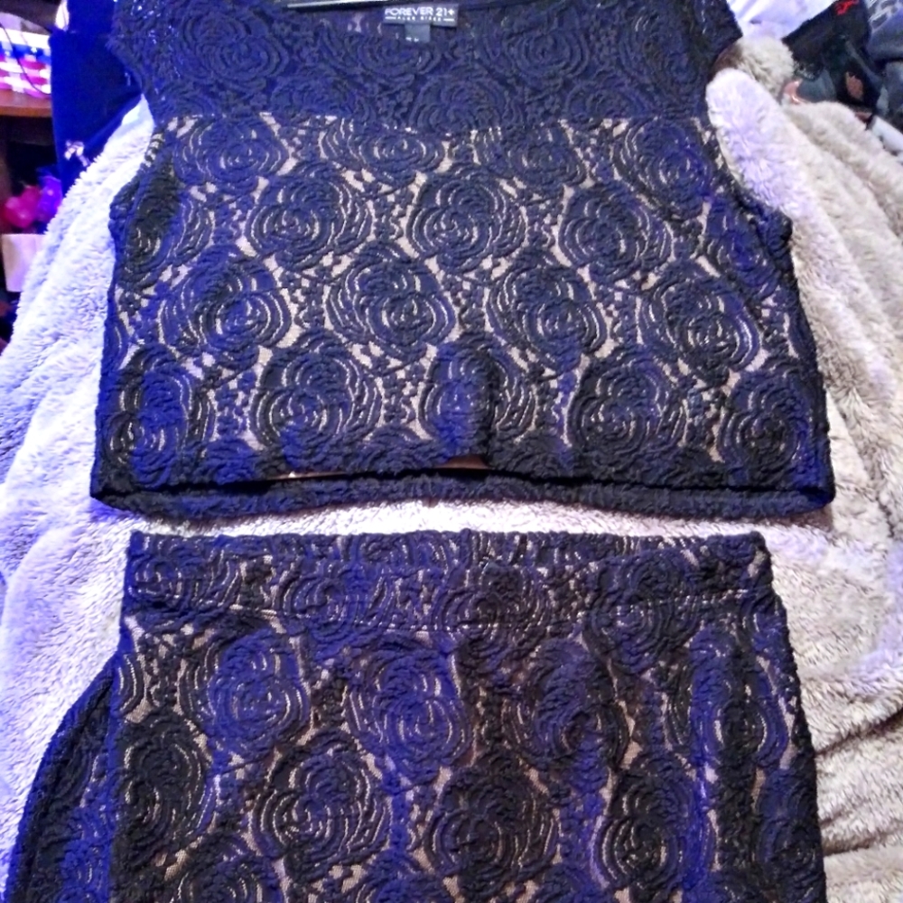 Forever 21 Lace crop top/skirt outfit